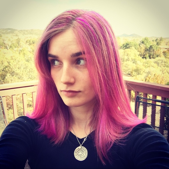 Meet your Posher, Alie - Picture 1 of 1